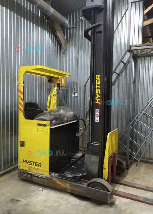 Ричтрак Hyster после установки литиевой тяговой батареи Elhim Iskra